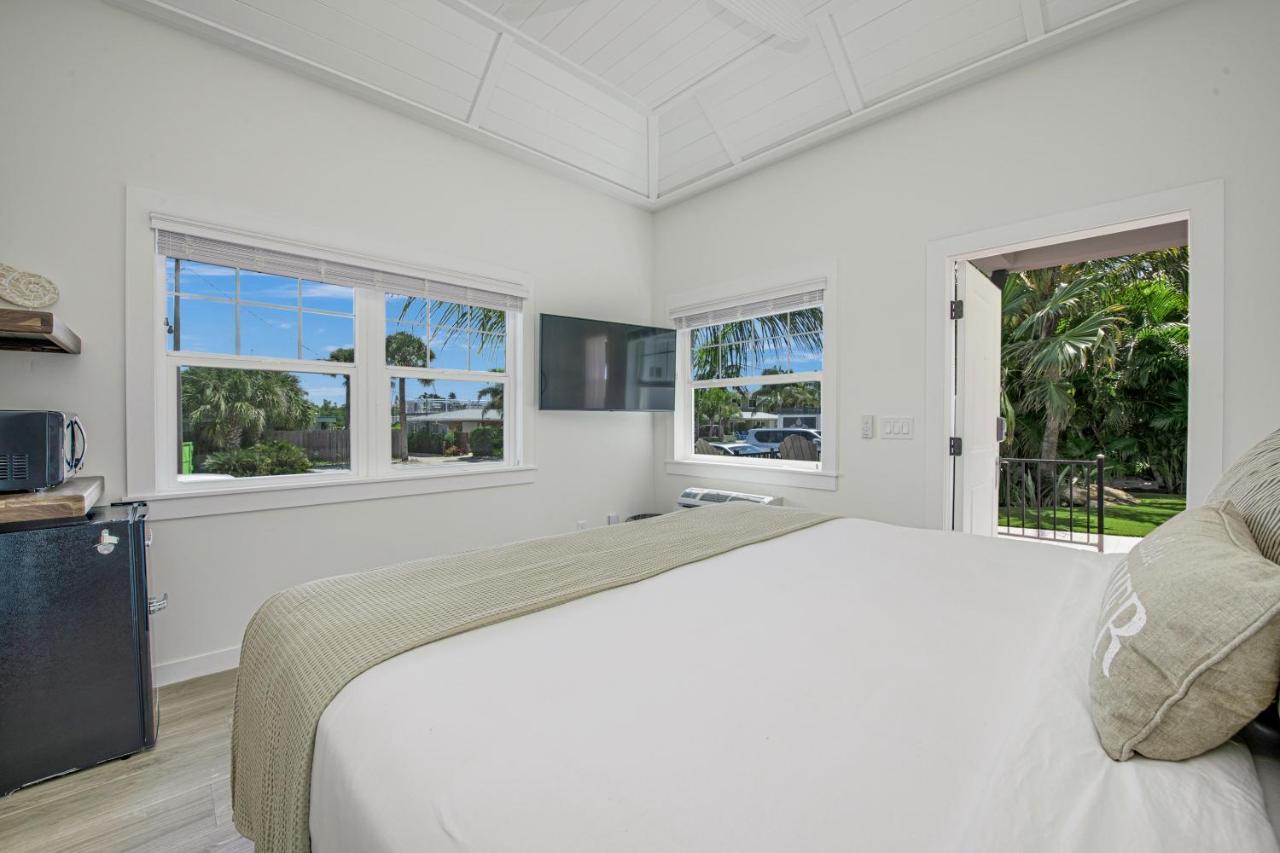 Casey Key Resorts - Beachfront Нокомис Экстерьер фото